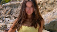 修长美腿气质爆表 俄罗斯纤细性感的美少女