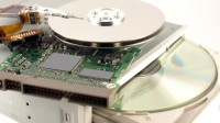 每张光盘存储容量可达700TB 科学家研制新型光盘