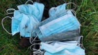 全球每分钟扔掉约300万个口罩 终会成为有毒塑料