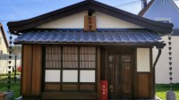 粉丝自建房屋储存任系产品 还还原了19世纪公司外貌