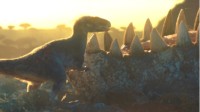 《侏罗纪世界3》电影片段泄露 南方巨兽龙vs霸王龙