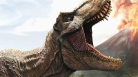 《侏罗纪世界2》豪华霸王龙雕像 朝天怒吼售价近万元