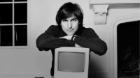 乔布斯亲笔签名Apple II手册拍卖出500万元天价