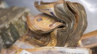 德国遭“百年一遇”洪水：至少5000万欧元现金被淹