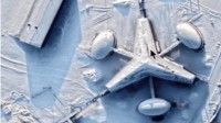 网友用谷歌地球发现神秘基地：酷似美海军发现的UFO