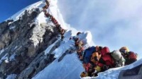 不一定有用冷知识：珠峰登顶可能也需要排队