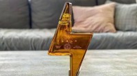 特斯拉闪电酒瓶双十一限量发售 售价779元仅1500个