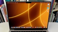 首批用户吐槽MacBook Pro：屏幕逼死强迫症