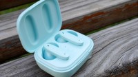 魅蓝Blus+主动降噪游戏耳机正式开售 售价219元