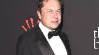 马斯克向网友征求意见是否卖股票 近六成粉丝支持