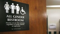 美国一学区取消男女厕所 设立“全性别洗手间”