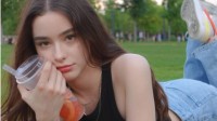 吴京和王冰冰同款表情包 不一样猫娘的晚间囧图