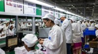 因大量工人抗议 印度iPhone工厂再次关门停产