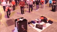 嫌广场舞太吵男子买神器反制 律师：违反无线电条例
