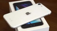 无缘刘海屏 苹果iPhone SE 3保护膜曝光：通用SE2