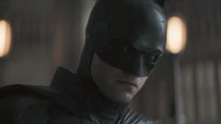 《新蝙蝠侠》致命来电片段 谜语人蝙蝠侠打视频电话