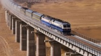 世界第二大流动性沙漠“死亡之海” 被中国铁路围成一个圈