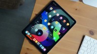 多用户称苹果iPad Air5质量下降：外壳变薄 出现异响