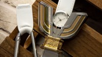 圆谷推出《迪迦》神光棒手表 造型经典还原玩具可动性