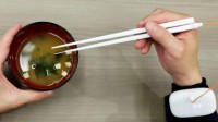 日本研发“增强咸味”的筷子 电流刺激让你感觉更咸