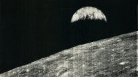 从月球拍摄的首张地球照片将拍卖 预估价达20万美元