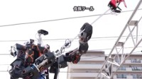 《环太平洋》现实版？日本驱动巨型机器人修理铁路 
