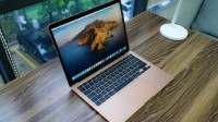 曝新款MacBook Air将在WWDC发布 有金银灰蓝色