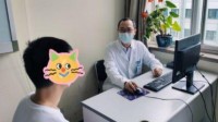 为长高男孩每天600个摸高跳 “生长痛”竟是骨骺炎