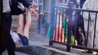 原来现场真有摔倒的JK 重点一起偏离的动态图