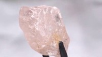 安哥拉发现特大纯粉色钻石 重达170克拉世界最大