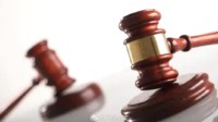 女子给儿子改随母姓遭前夫起诉 法院驳回男方诉讼