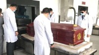 殡仪馆回应月薪4万8招扛尸工 没有对外招聘