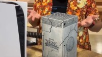 IGN《雷神4》主题XSX开箱 玩梗用PS5模仿风暴战斧吃醋电影片段