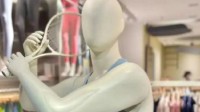 女装店用壮硕模特展示衣服引热议 不再贩卖身材焦虑