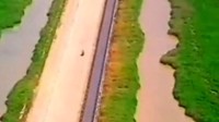 赣江变“干江”河床裸露 最美水上公路变草原公路