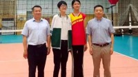 12岁小学生身高1.9米被体育局选中：排球好苗子