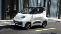 五菱NanoEV新车型上市：可坐2人、售价6万元