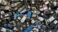 机构预计今年约53亿部手机成垃圾 堆叠比空间站还高