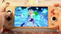 国产AYANEO2掌机实机：原神、大表哥2等完美运行