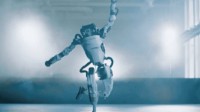 波士顿动力搞花活 自家机器人跳男团BTS的舞蹈