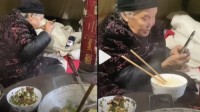 10岁女孩劝88岁曾祖母吃饭别玩手机 网友：老了的我