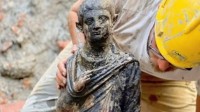 意大利挖出大量2300年前青铜器：专家称将改写历史