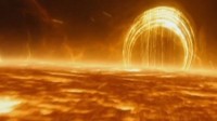 欧洲航天局拍到“蛇”滑过太阳表面 太阳磁暴的先兆
