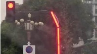 无锡街头出现新型红绿灯：用“血槽”代替数字读秒