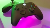 微软Xbox新专利：带有LCD液晶屏幕的Xbox手柄