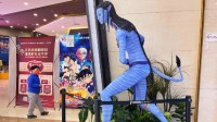 《阿凡达2》天价影票被质疑割韭菜：300元一张太贵！
