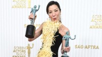 61岁杨紫琼美国演员工会奖影后 第一位亚裔获奖者