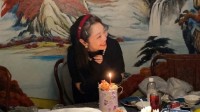“宝玉”欧阳奋强为女儿庆生 27岁爱女早已出道多年