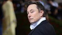 激辩人工智能 马斯克：没有监管前飞机也经常坠毁！