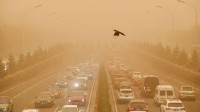 沙尘天气波及18省区市：多地空气质量达严重污染水平